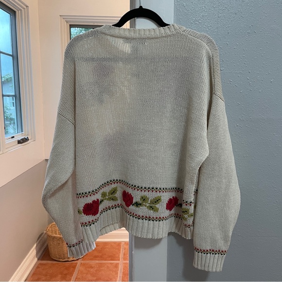 Vintage Floral Knit Sweater - Picture 6 of 6